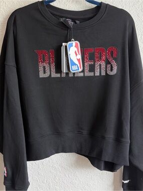 NWT Portland Trail Blazers Pro Standard Black Cropped Sweatshirt - Women’s Large